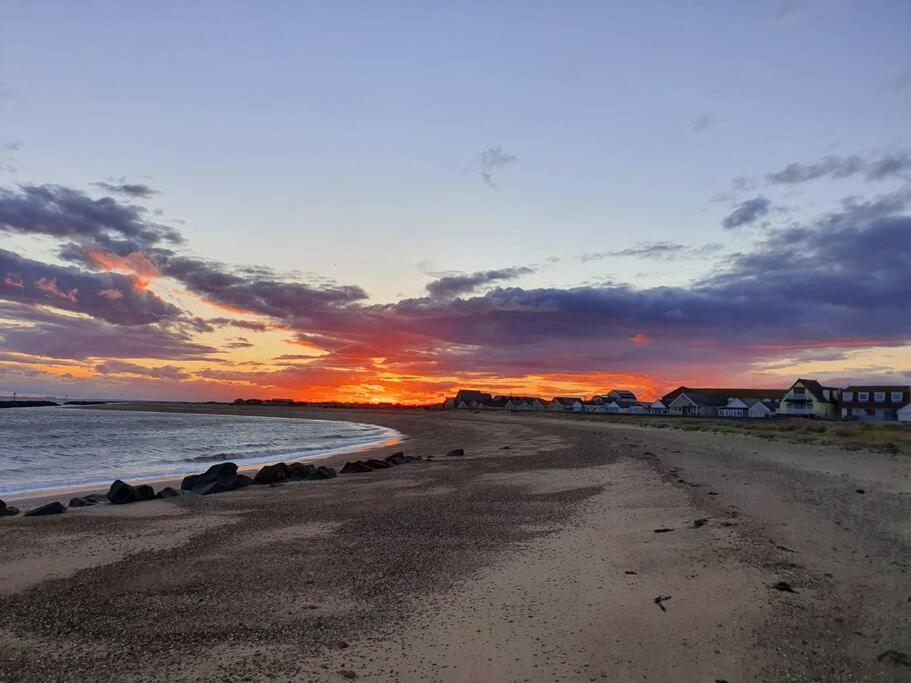 Awave From It All - Escape The City Life Jaywick Sands Luaran gambar