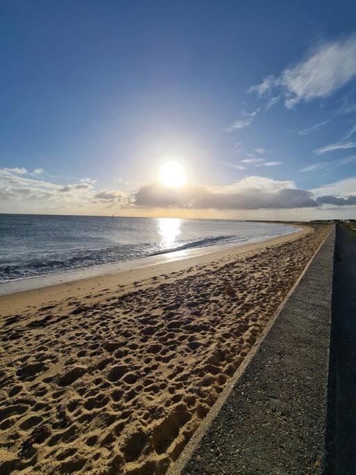 Awave From It All - Escape The City Life Jaywick Sands Luaran gambar