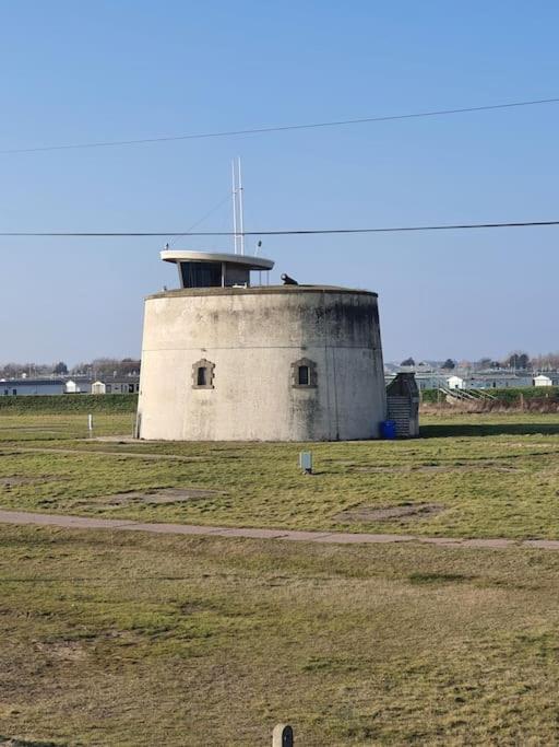 Awave From It All - Escape The City Life Jaywick Sands Luaran gambar