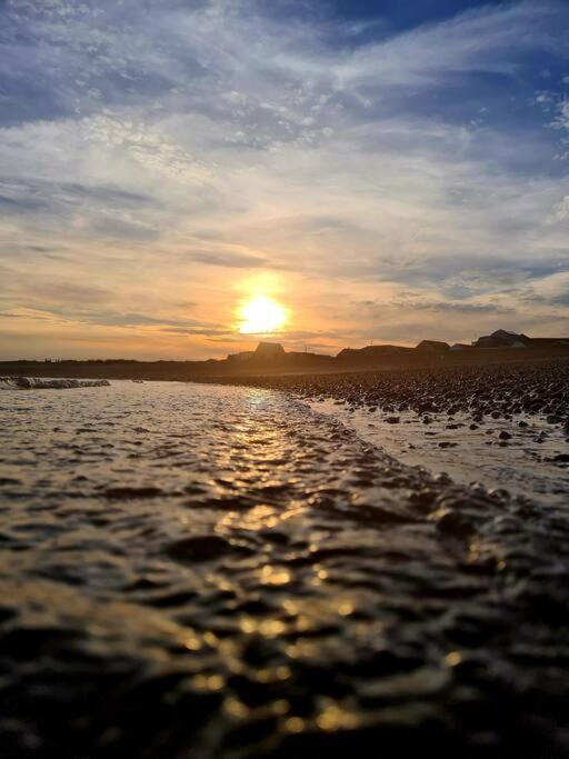 Awave From It All - Escape The City Life Jaywick Sands Luaran gambar